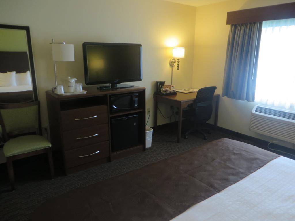 Americinn By Wyndham Rice Lake Dış mekan fotoğraf